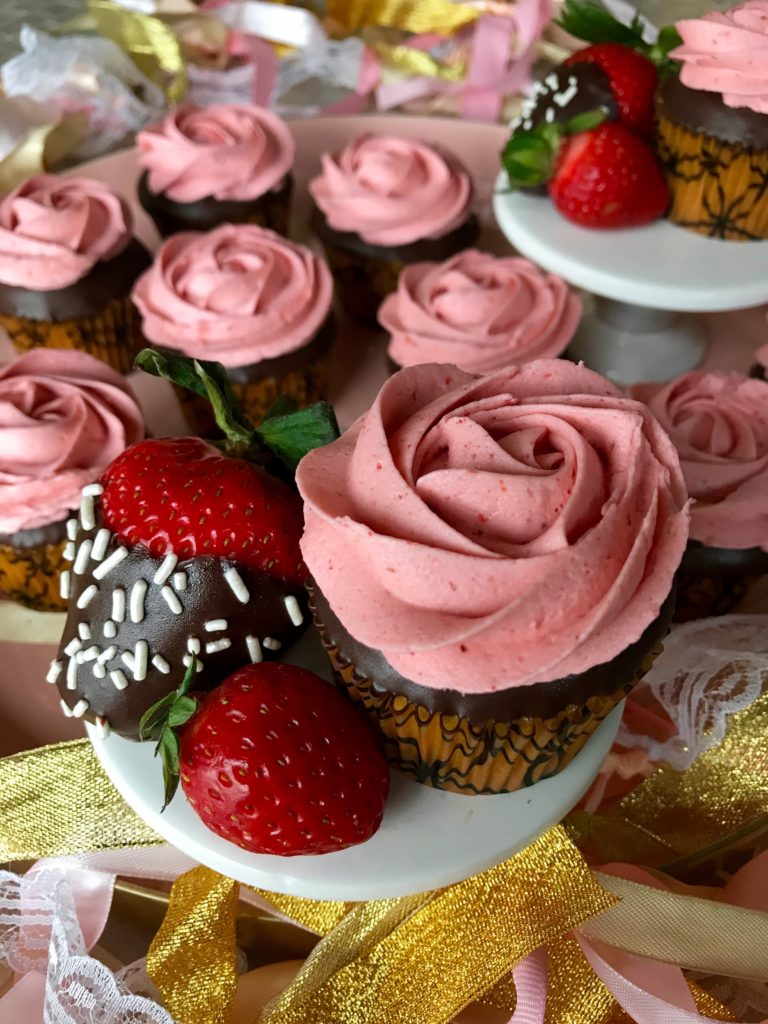 Chocolate Covered Strawberry Cupcakes