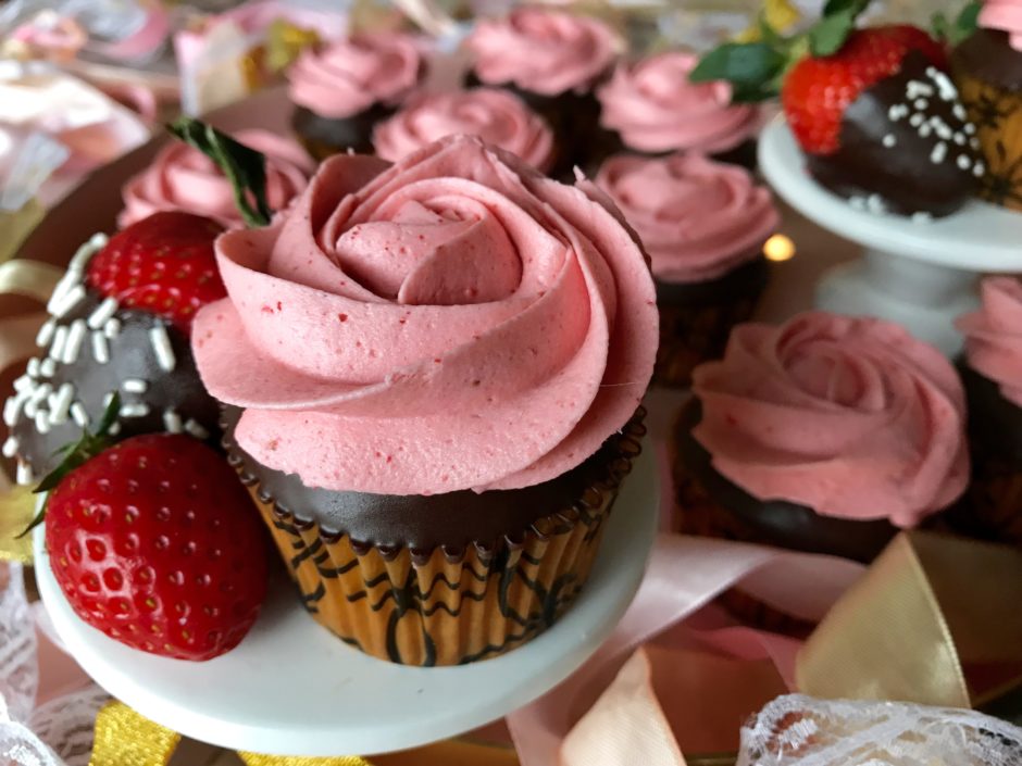 Chocolate-Covered Strawberry Cupcakes