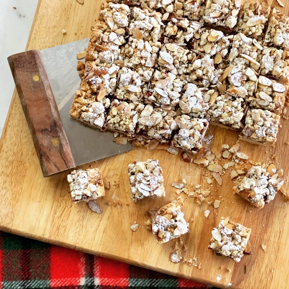 Lingonberry Shortbread Bars